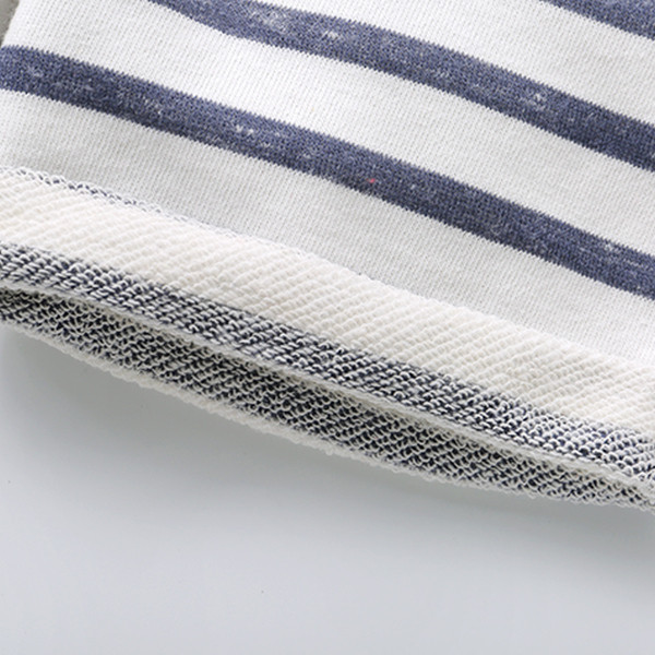 Fiúk számára nyakkendős alkalmi gyereknadrág