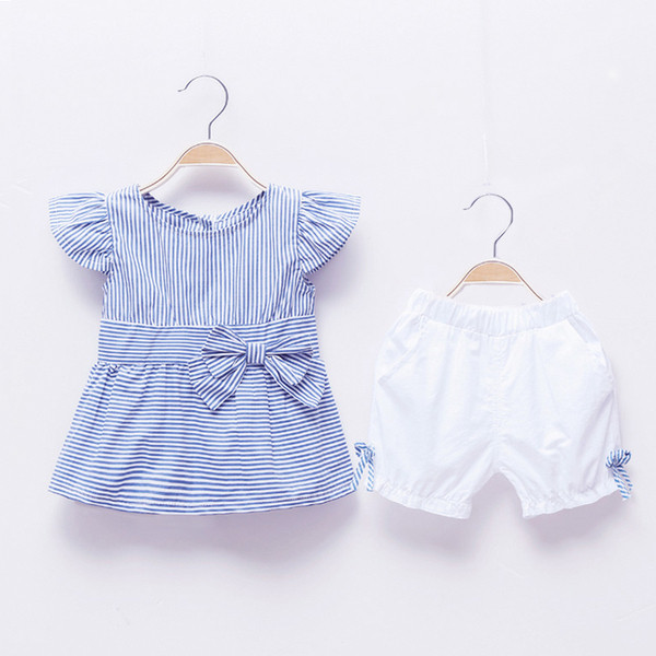 Kétrészes, két színű szalaggal ellátott, napi gyerekkészlet