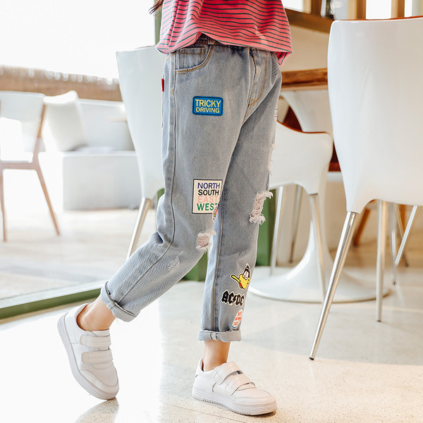 Modern gyerekfarmer rátéttel