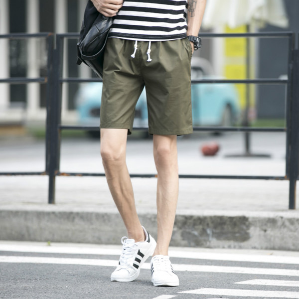 Καθημερινά ανδρικά  σορτς σε τρία χρώματα με τσέπες
