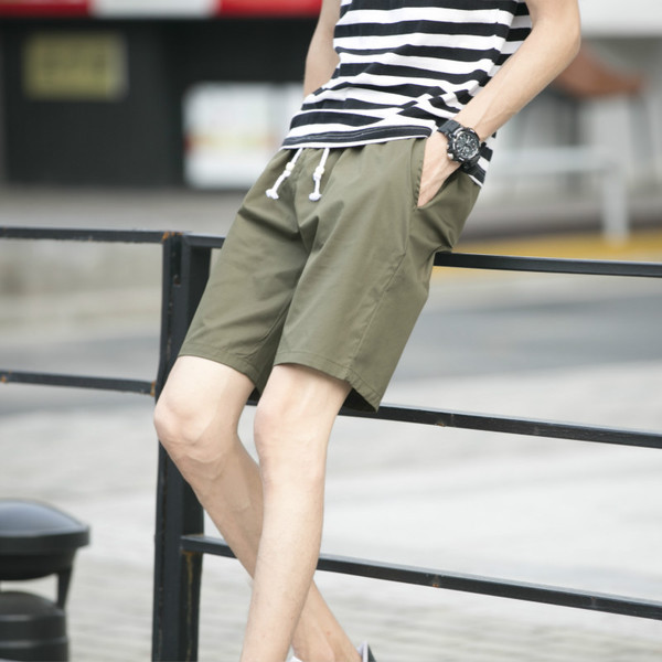 Καθημερινά ανδρικά  σορτς σε τρία χρώματα με τσέπες