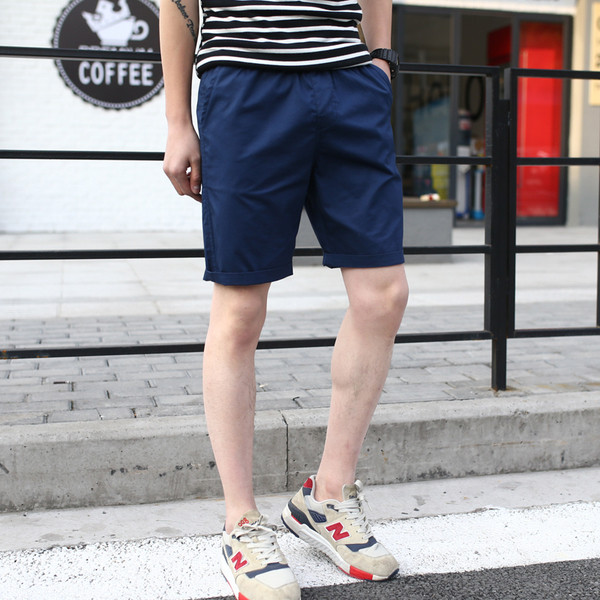Sima férfi rövidnadrág különböző színekben