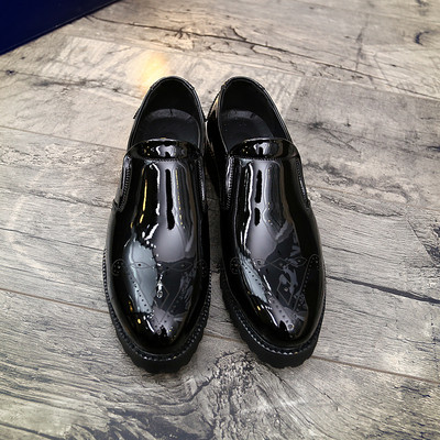 Stílusos férfi cipők ökobőrből, három színben - két modell