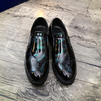 Stílusos férfi cipők ökobőrből, három színben - két modell