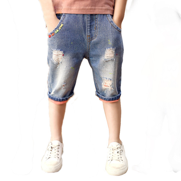 Gyerek rövid farmer szakadt motívumokkal - fiúknak