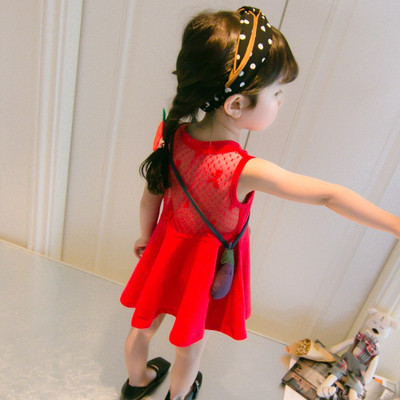 Új modell gyerekruha csipkével piros és lila színben