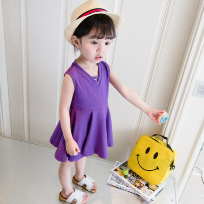 Új modell gyerekruha csipkével piros és lila színben