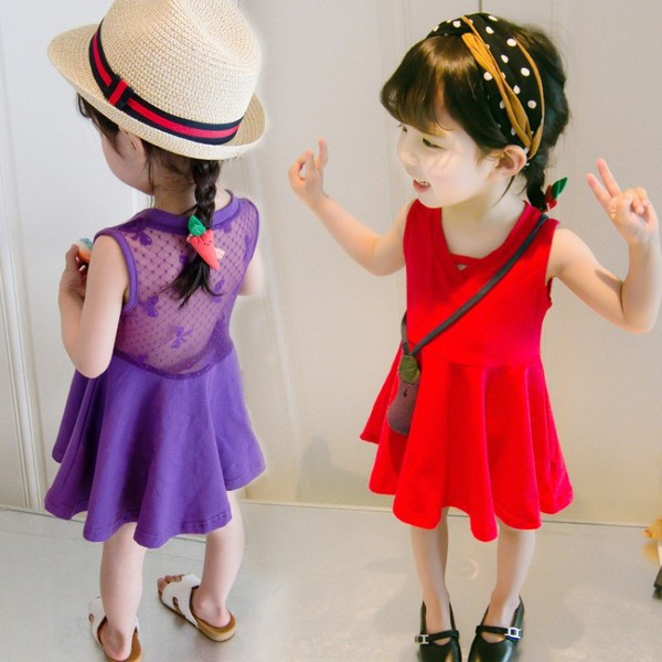 Új modell gyerekruha csipkével piros és lila színben