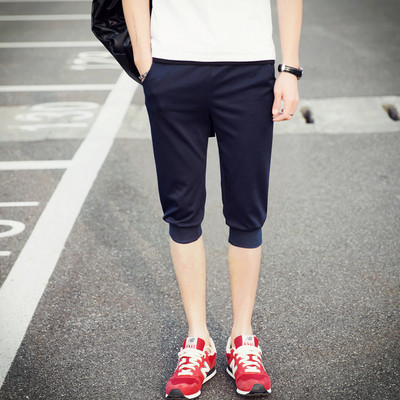 Több színben feliratos férfi alkalmi rövidnadrág