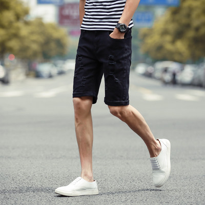 Μοντέρνα ανδρικά κοντό τζιν σε λευκό και μαύρο χρώμα