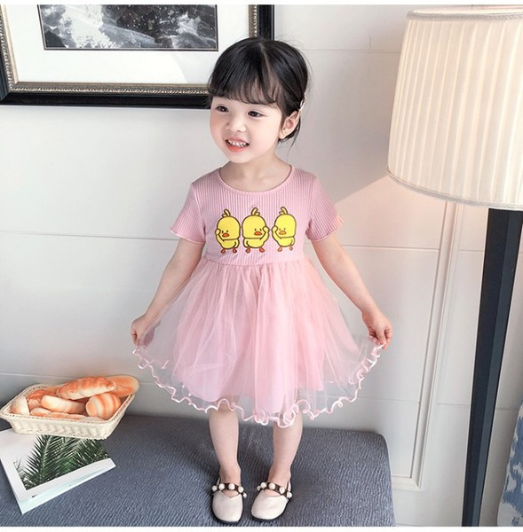 Rochie moderna pentru copii in trei culori cu aplicatie