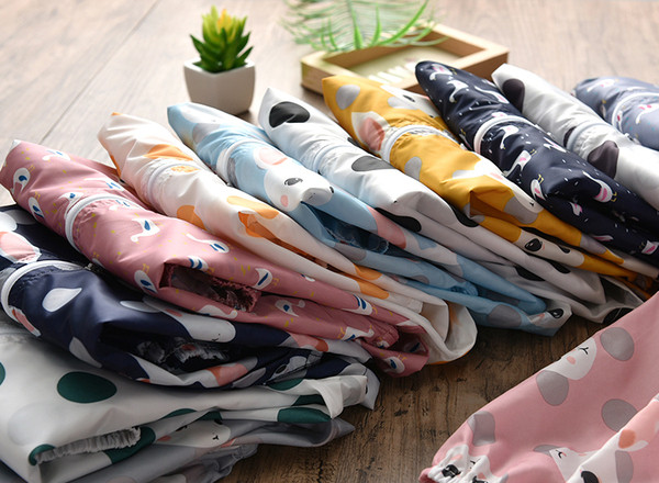 Καθημερινό παιδικό μπουφάν για κορίτσια με πολύχρωμη εφαρμογή σε διάφορα χρώματα