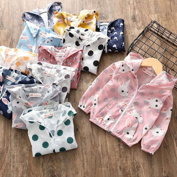 Καθημερινό παιδικό μπουφάν για κορίτσια με πολύχρωμη εφαρμογή σε διάφορα χρώματα