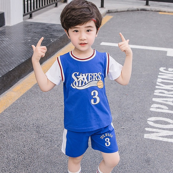 Kétrészes piros és kék sport gyerekkészlet fiúknak