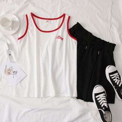 Αθλητικό γυναικείο σετ σε κόκκινο, πράσινο και μαύρο χρώμα