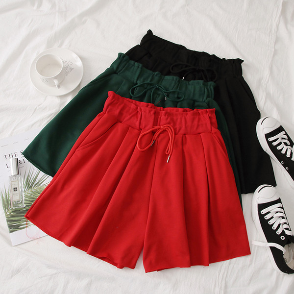 Αθλητικό γυναικείο σετ σε κόκκινο, πράσινο και μαύρο χρώμα