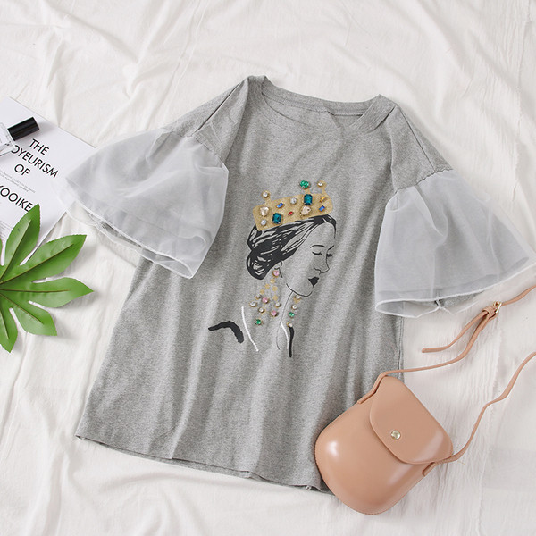 Három színben nyomott női póló