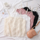 Női felső csipkével és pántokkal