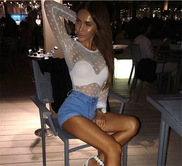 Modern női blúz tüll fehér és fekete pöttyökkel