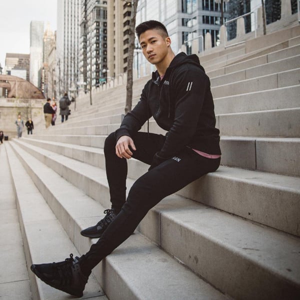 Μοντέρνα ανδρικά αθλητικά παντελόνια σε δύο χρώματα με επιγραφή