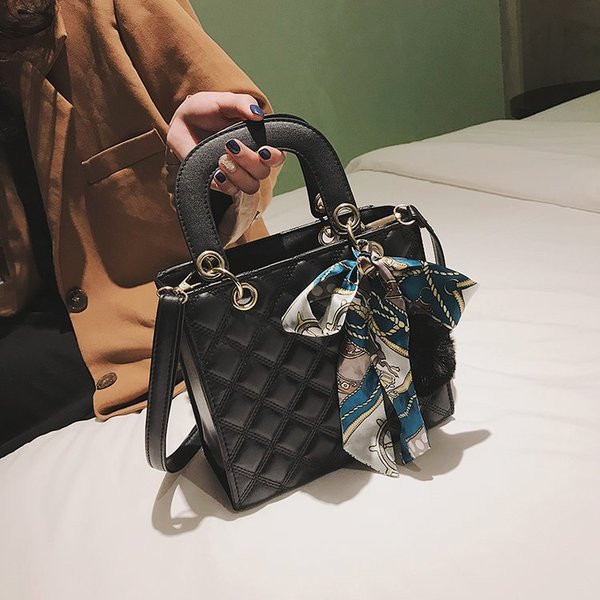 Öko bőrből készült modern női táska négy színben