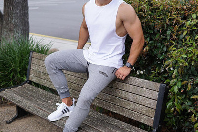 Aktuális férfi sportnadrág több színben felirattal