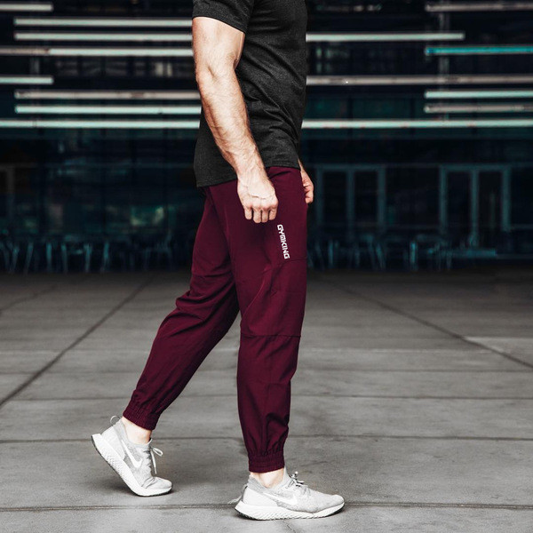 Modern férfi sportnadrág három színben felirattal