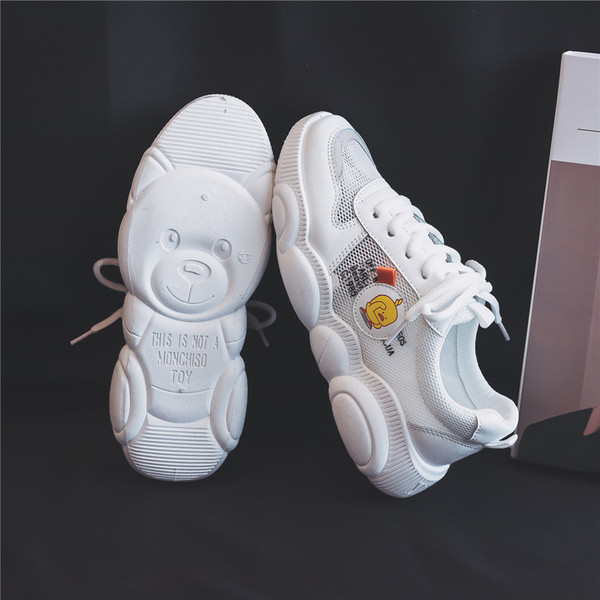 Modern női tornacipő fehér és bézs rátéttel