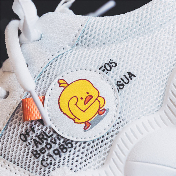 Modern női tornacipő fehér és bézs rátéttel