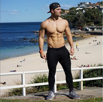 Изчистен мъжки спортен панталон в три цвята