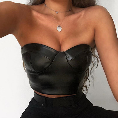 Modern női mellszoba fekete-fehér színben