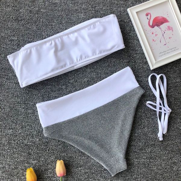 Stílusos, kétrészes női fürdőruha, magas derékkal