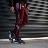 Παντελόνια ανδρικά σε τρία χρώματα με κεντήματα