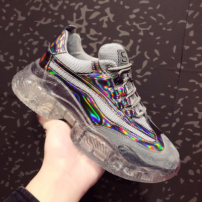 Κομψά γυναικεία αθλητικά παπούτσια με παχιά σόλα σε τρία χρώματα