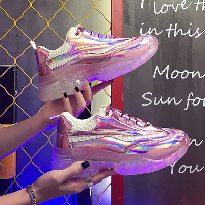 Κομψά γυναικεία αθλητικά παπούτσια με παχιά σόλα σε τρία χρώματα