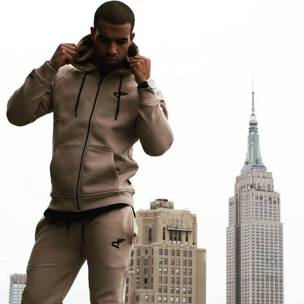 Sport és alkalmi férfi nadrág három színben nyakkendővel és zsebbel