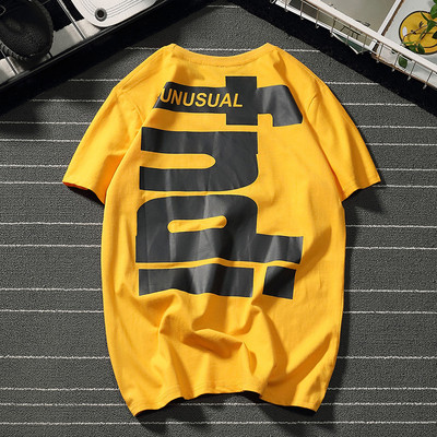 Férfi póló három színben, rövid ujjal és feliratokkal