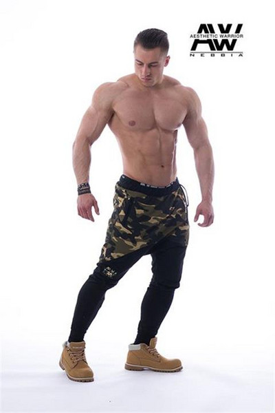 Μοντέρνα ανδρικά αθλητικά παντελόνια σε δύο χρώματα τσέπης