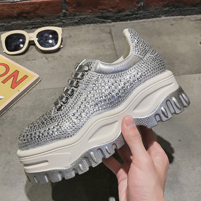 ÚJ Modern női tornacipő durva talppal és kő elemekkel, két színben