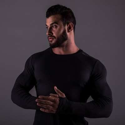 Λεπτή ανδρική μπλούζα σε τρία χρώματα