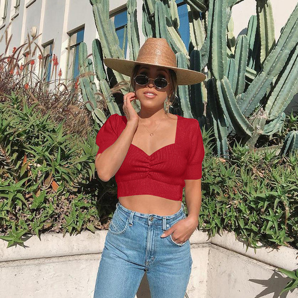 Γυναικεία  μπλούζα σε κόκκινο χρώμα με τετράγωνο ντεκολτέ