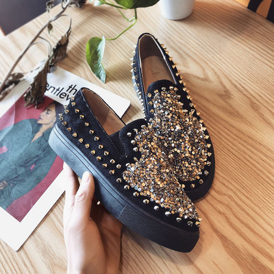 Pantofi moderni de dama cu decor metalic in doua culori