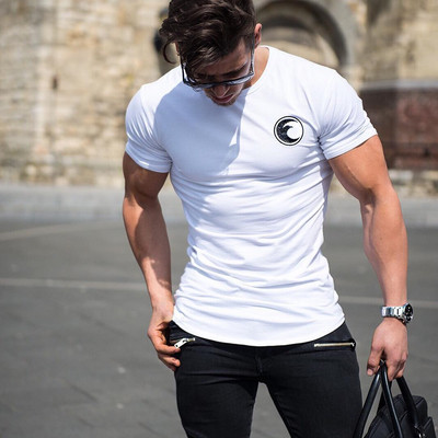 Modern férfi póló fekete-fehér színben