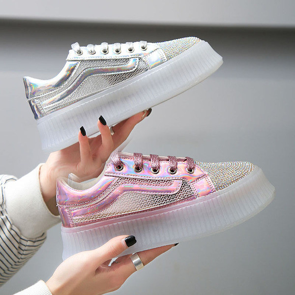 Női nyári tornacipő ezüst és rózsaszín hálóval