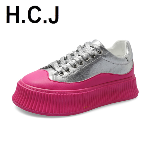 Γυναικεία αθλητικά παπούτσια με ψηλή σόλα σε διάφορα χρώματα