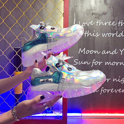 ÚJ Modern női tornacipő durva talppal, két színben