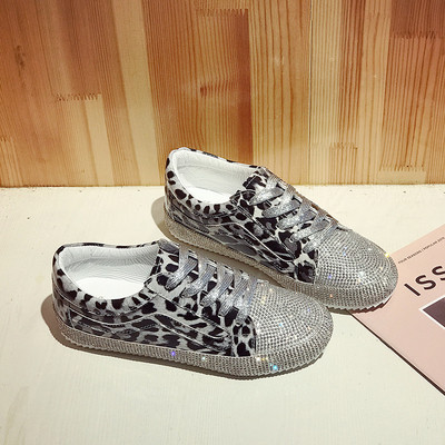 Μοντέρνα γυναικεία αθλητικά παπούτσια με πέτρινη διακόσμηση σε τρία χρώματα