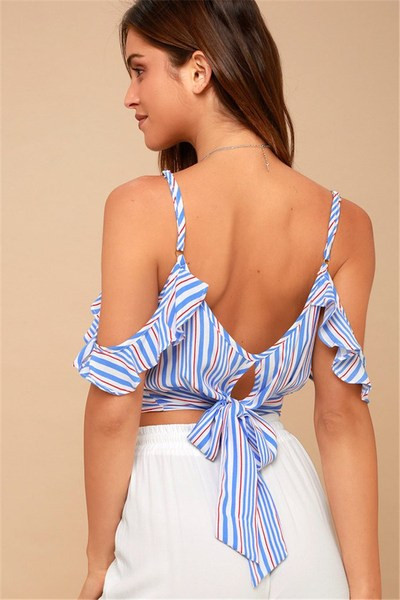 Γυναικεία  ριγέ μπλούζα με γυμνούς ώμους