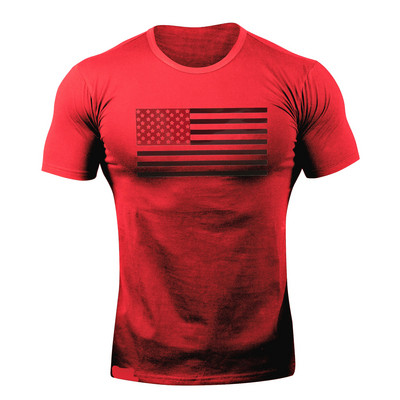 Μοντέρνο ανδρικό μπλουζάκι σε διάφορα χρώματα με εφαρμογή