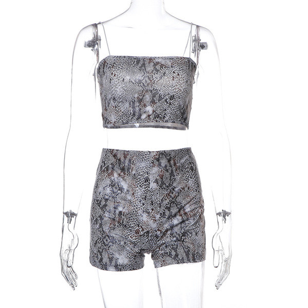 Jelenlegi két részből álló női szett - felső és rövidnadrág